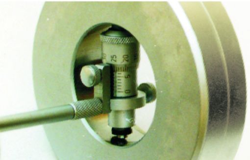 INTERNAL MICROMETER